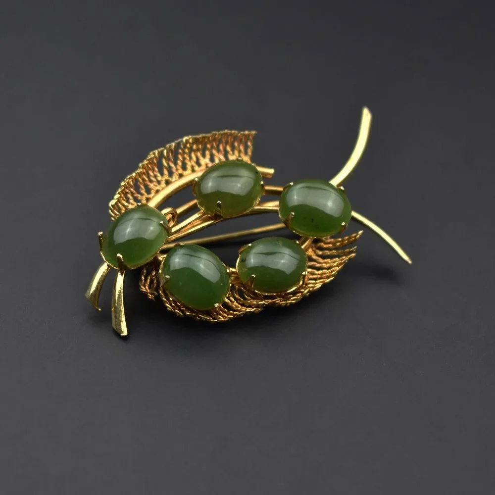 Green stone floral lapel brooch, accent vintage leaf jacket pin gold tone